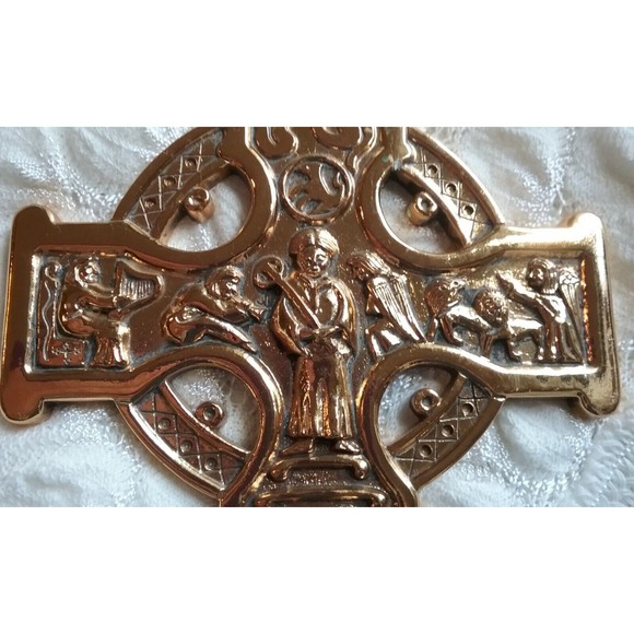 Vintage Jeweled Celtic Cross Pewter Goldtone Finish 7.75" - Picture 8 of 9